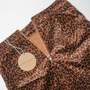 LEOPARD MINI SKIRT